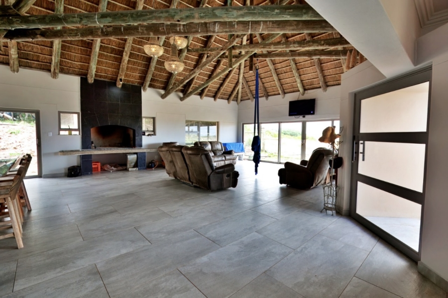 4 Bedroom Property for Sale in Stilbaai Wes Western Cape